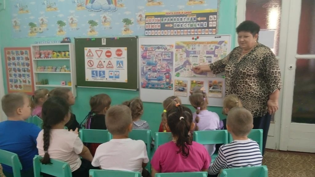 Вы сейчас просматриваете Я изучаю по ПДД